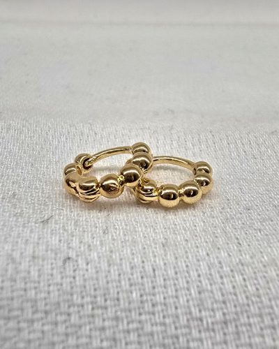 Foto 48: Brinco argola bolinhas banho ouro 18k - 0,8cm